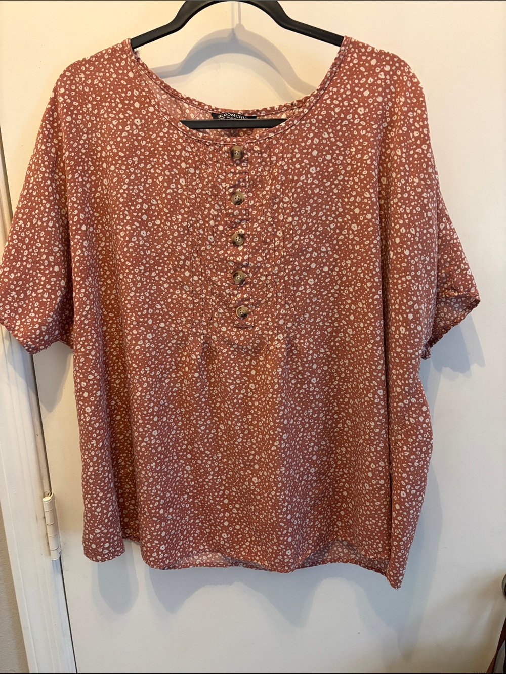 BloomChic Women’s Dusty Rose Floral Button Front Blouse size 22-24 Cottagecore